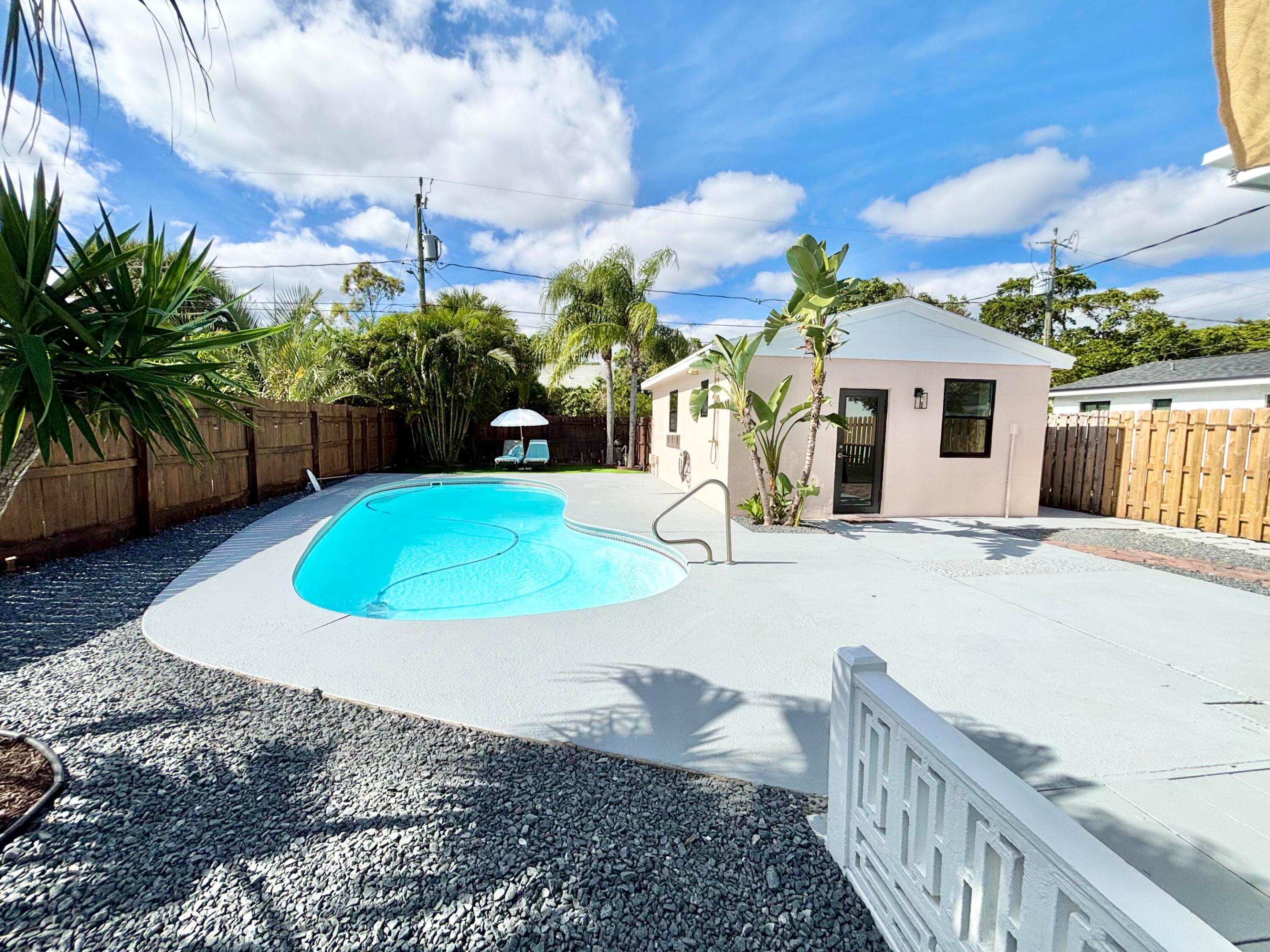 Parrot Cove - Residential