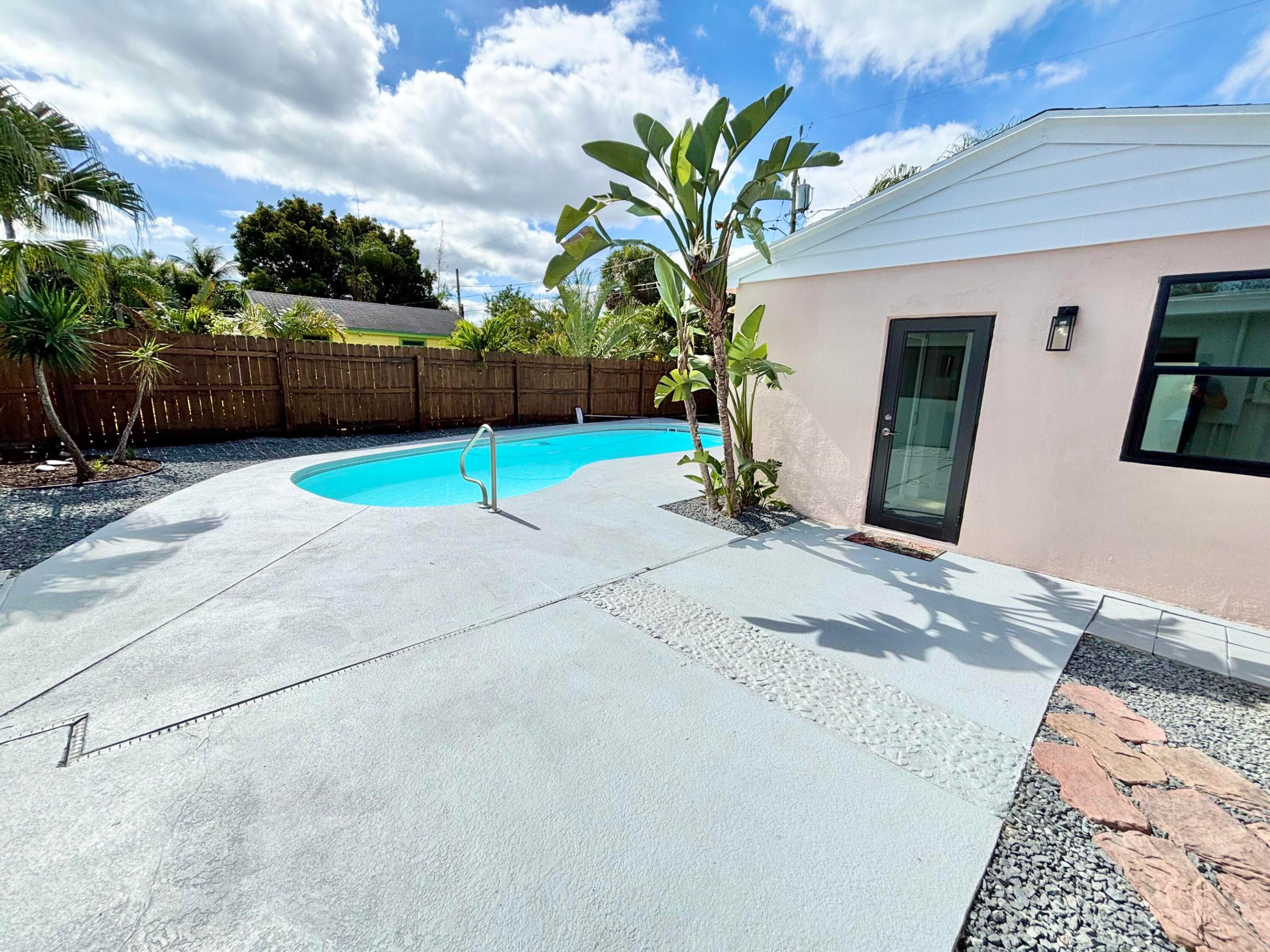 Parrot Cove - Residential