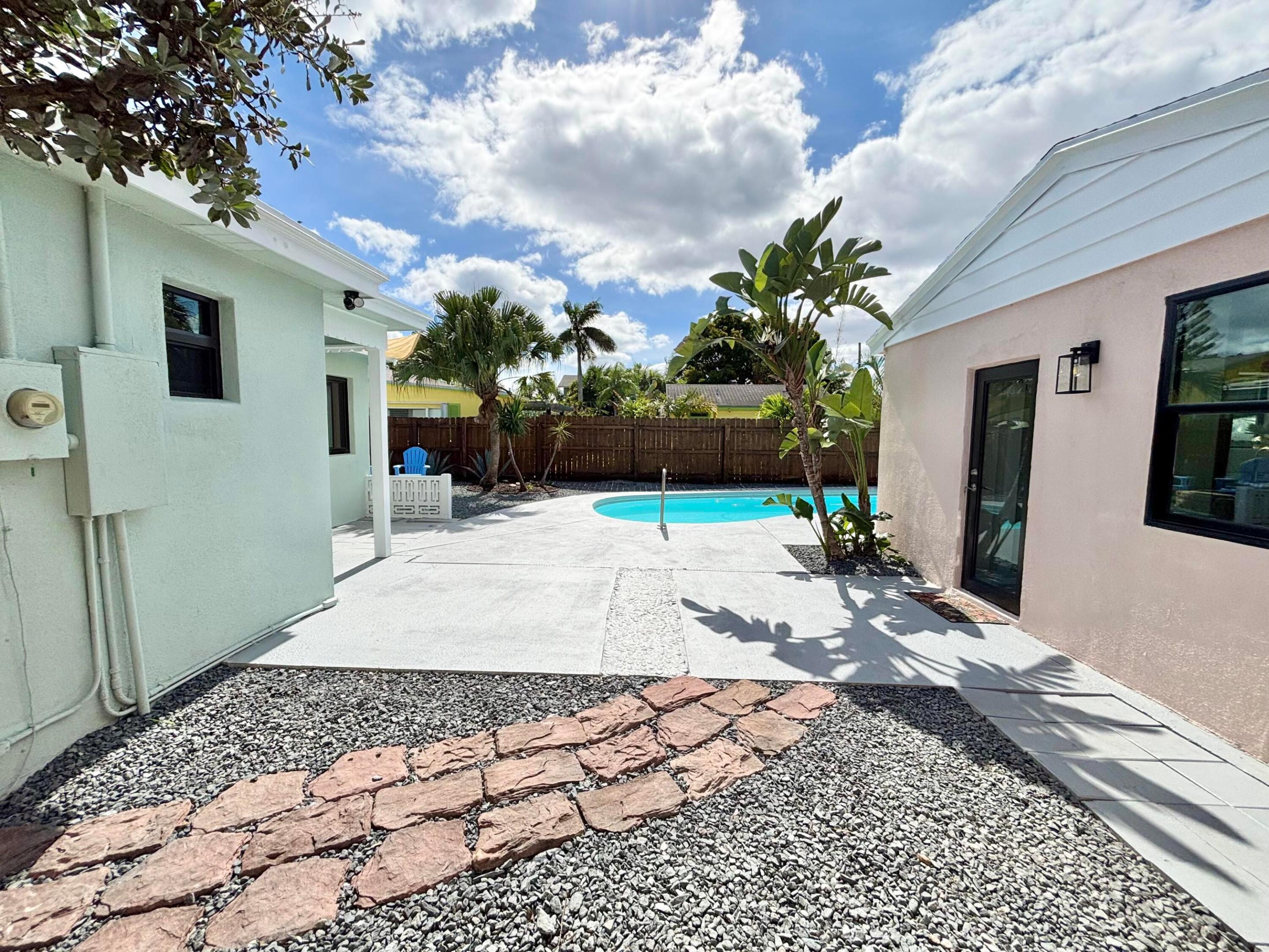 Parrot Cove - Residential