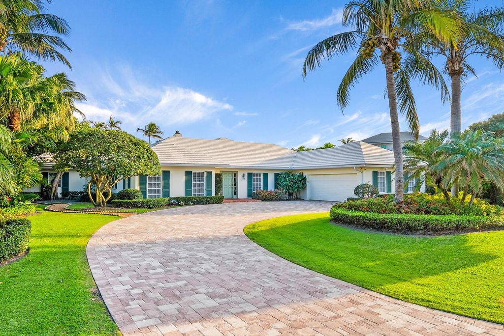 Photo of 838 Lake House Drive, North Palm Beach, FL 33408 (MLS # R10966963)