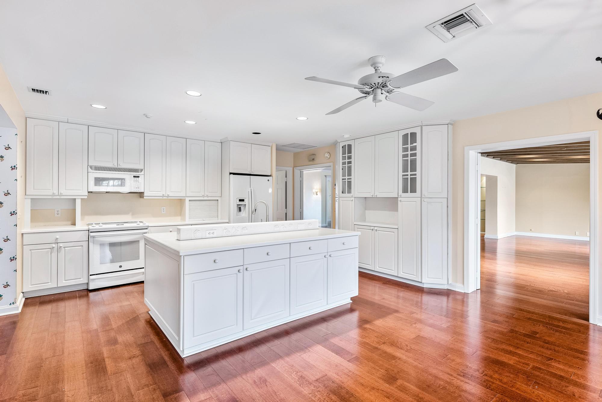 Lost Tree Village - Residential