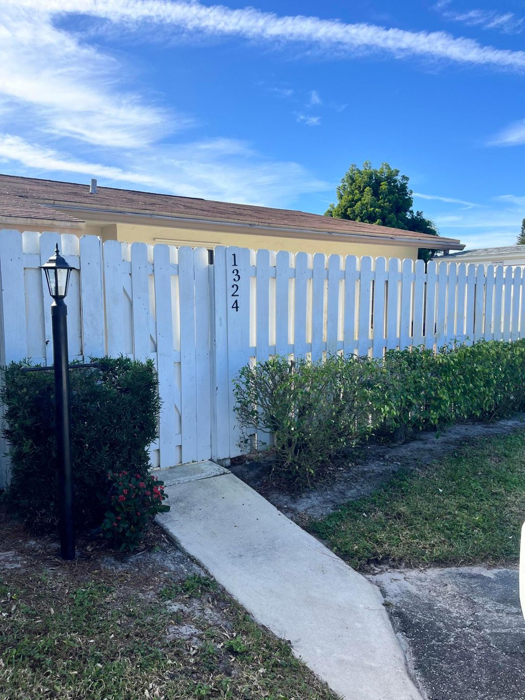 Photo of 1324 Chippewa Street, Jupiter, FL 33458 (MLS # R11066669)