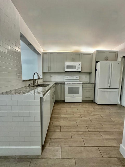 Tiny photo for 351 Club Circle #108, Boca Raton, FL 33487 (MLS # B26086679)