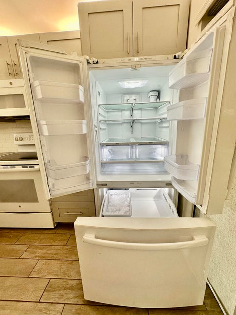 Tiny photo for 351 Club Circle #108, Boca Raton, FL 33487 (MLS # B26086679)