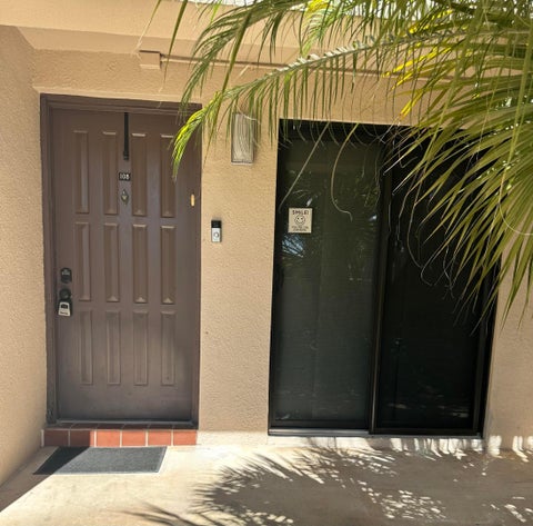 Tiny photo for 351 Club Circle #108, Boca Raton, FL 33487 (MLS # B26086679)