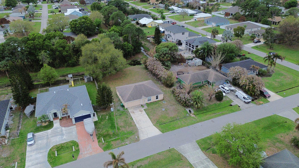 PORT ST LUCIE SECTION 8 - Residential