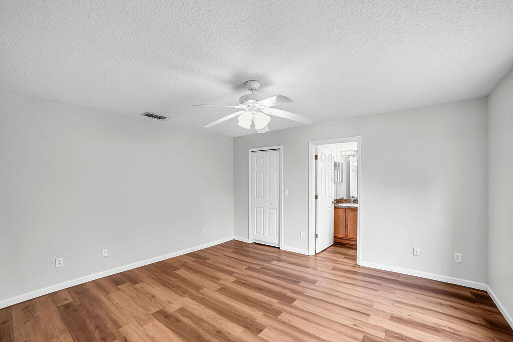 PORT ST LUCIE SECTION 8 - Residential