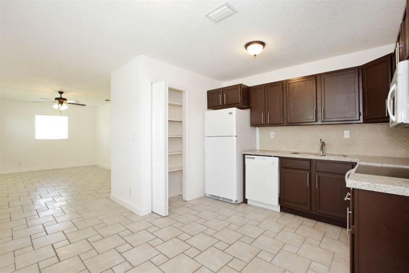 NORTH LAUDERDALE VILLAGE - Residential Lease