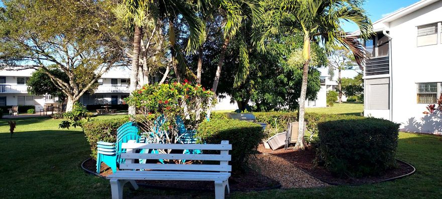 1 Bedroom/1 Bath with beautiful courtyard view from inside Condo. 55+ Active Adult Community that has a park-like atmosphere. Special outdoor Picnic area with chairs, table, and barbecue, Several walking paths,Multiple Swimming Pools to choose from, Large Clubhouse with plenty of on-going events to choose from and enjoy, On-site Fitness Center, and more. Shuttle service provided within and to and from nearby shopping areas. Short drive to pristine beaches, restaurants, supermarkets, malls, medical, etc. Amaxing Florida living at a quick sale price. This condo is in overall good condition but Can use some TLC. Great Opportunity!  ***PRICED TO SELL***