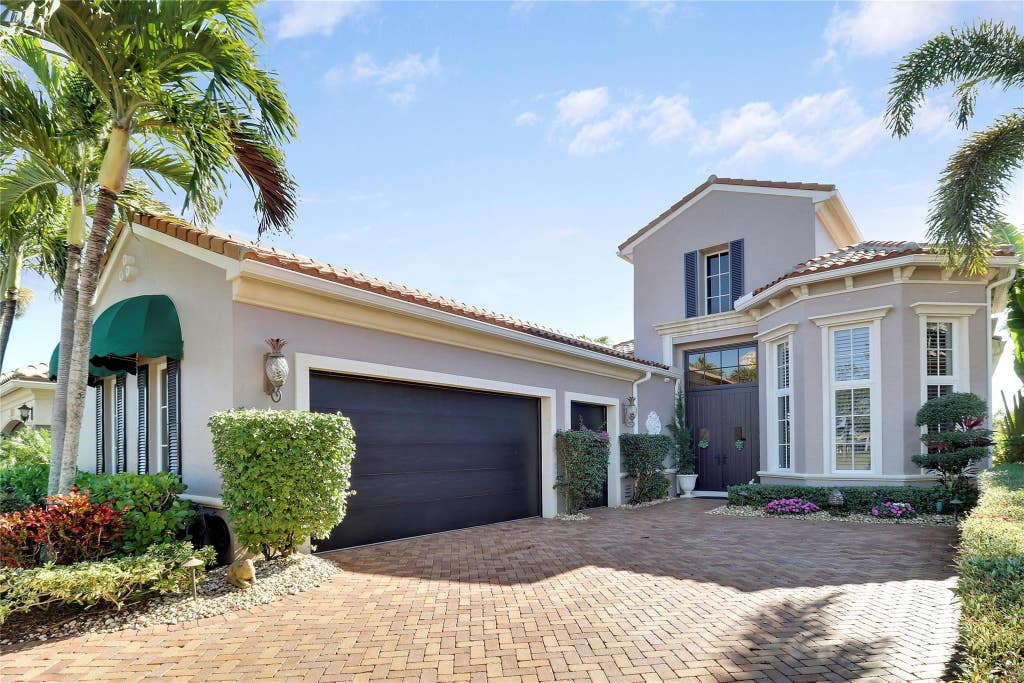Photo of 132 SE Bella Strano, Port Saint Lucie, FL 34984 (MLS # F10479949)