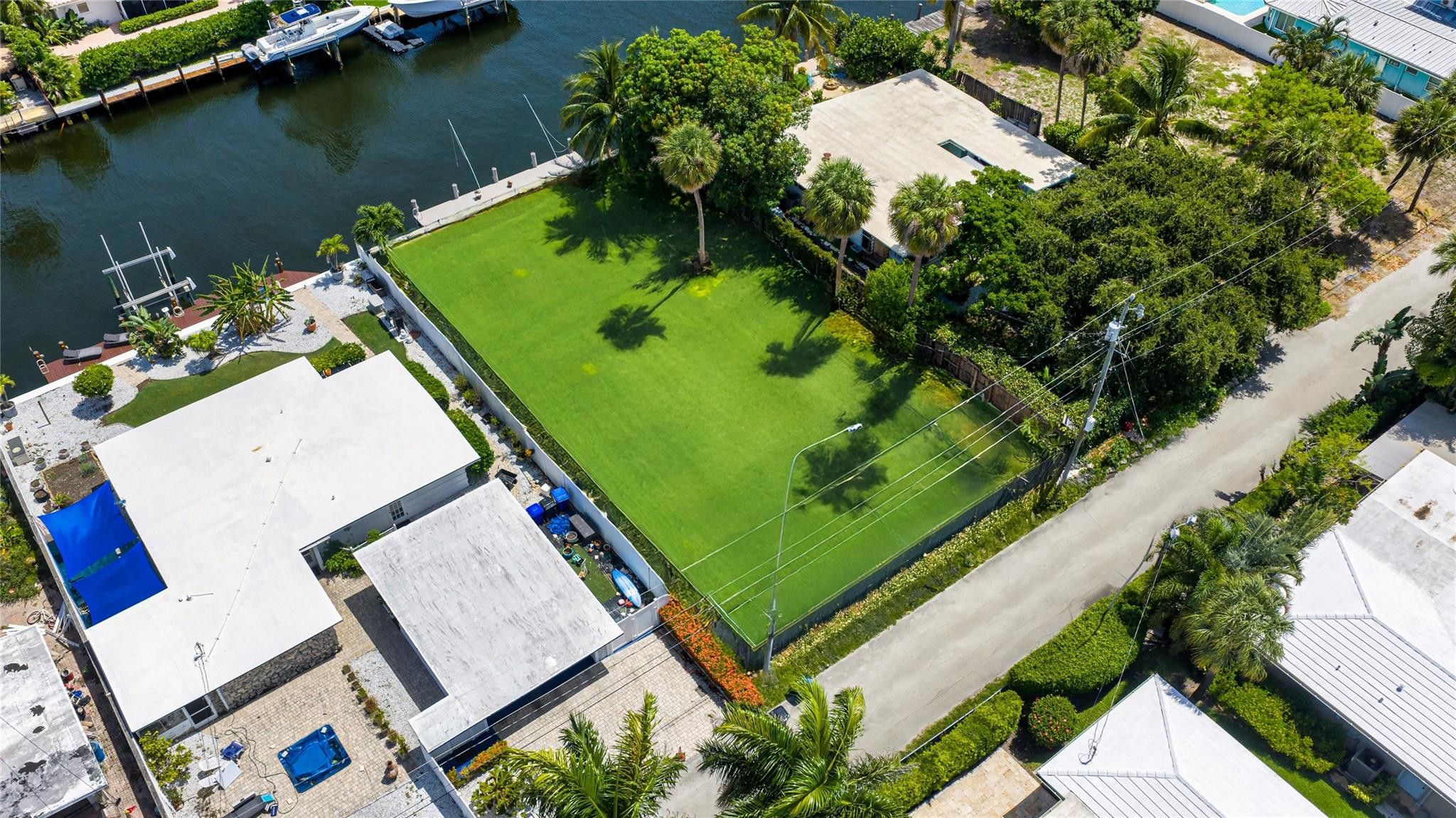 SUNSET LANE - Residential