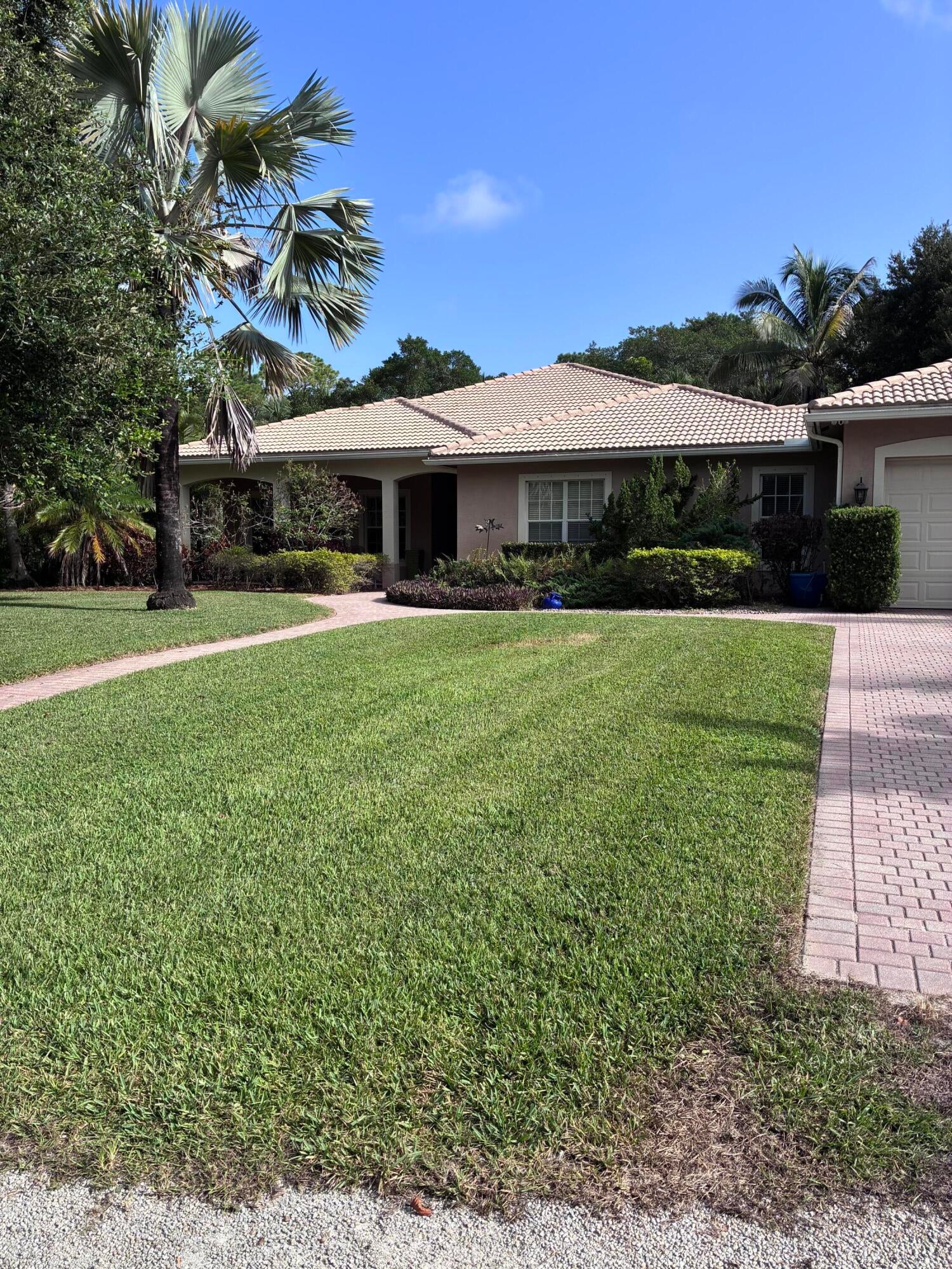 6937 MONMOUTH Road