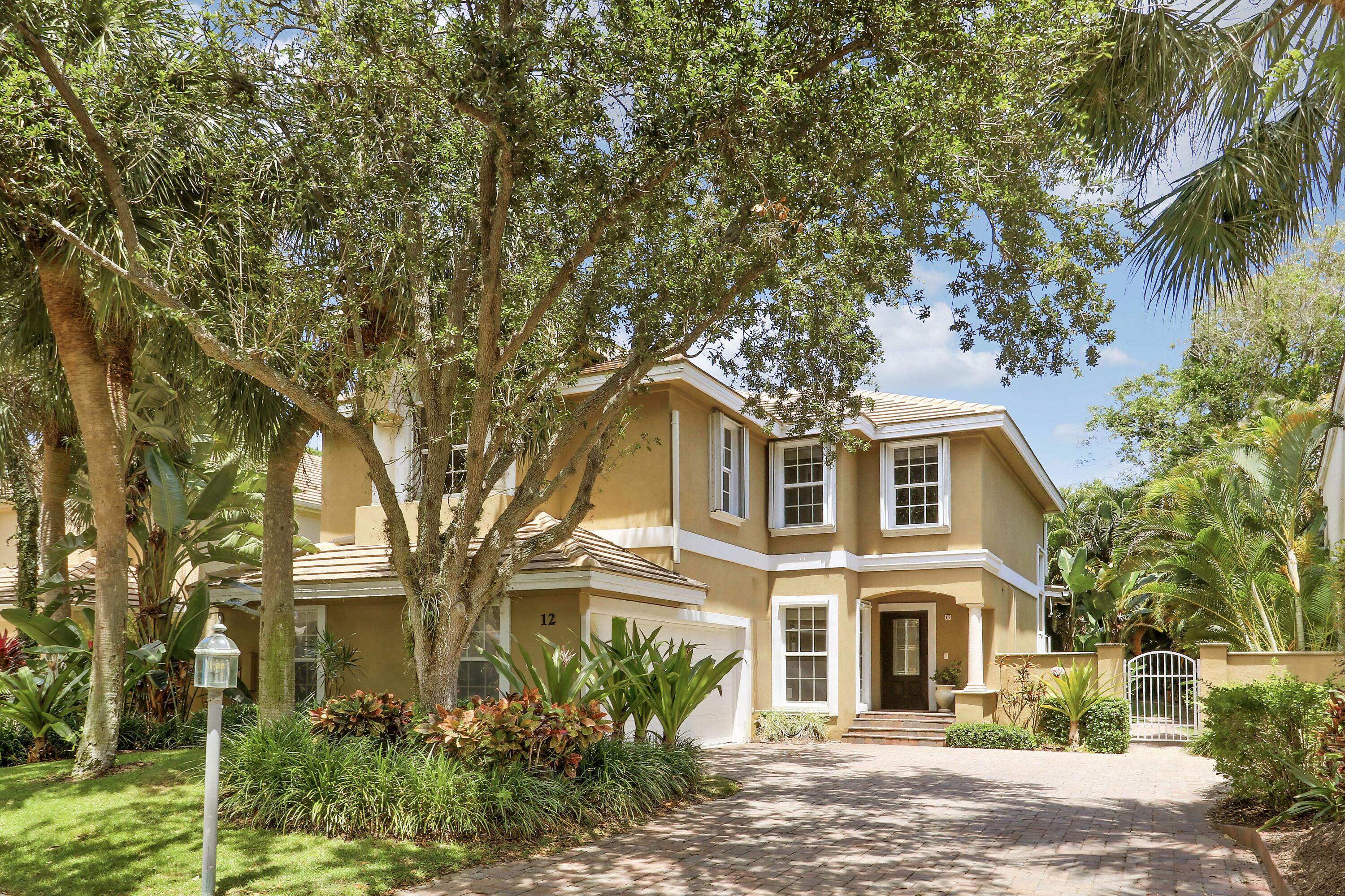 OAK HARBOUR 3 - Residential