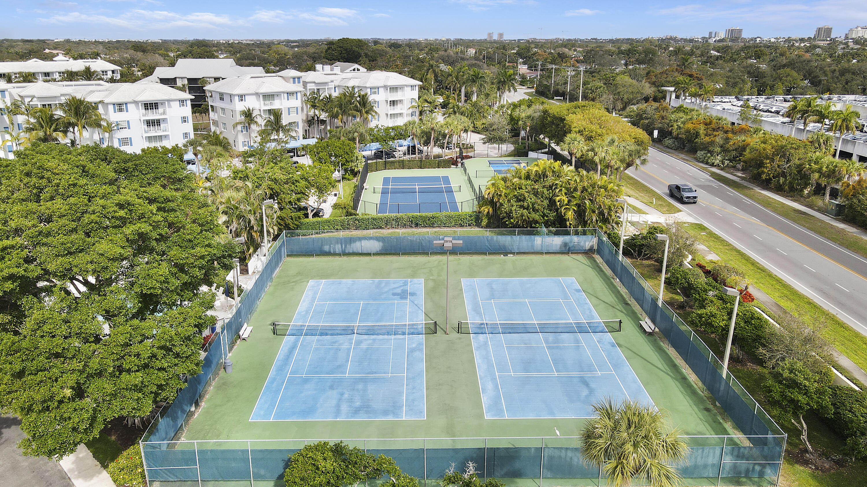 OAK HARBOUR 3 - Residential