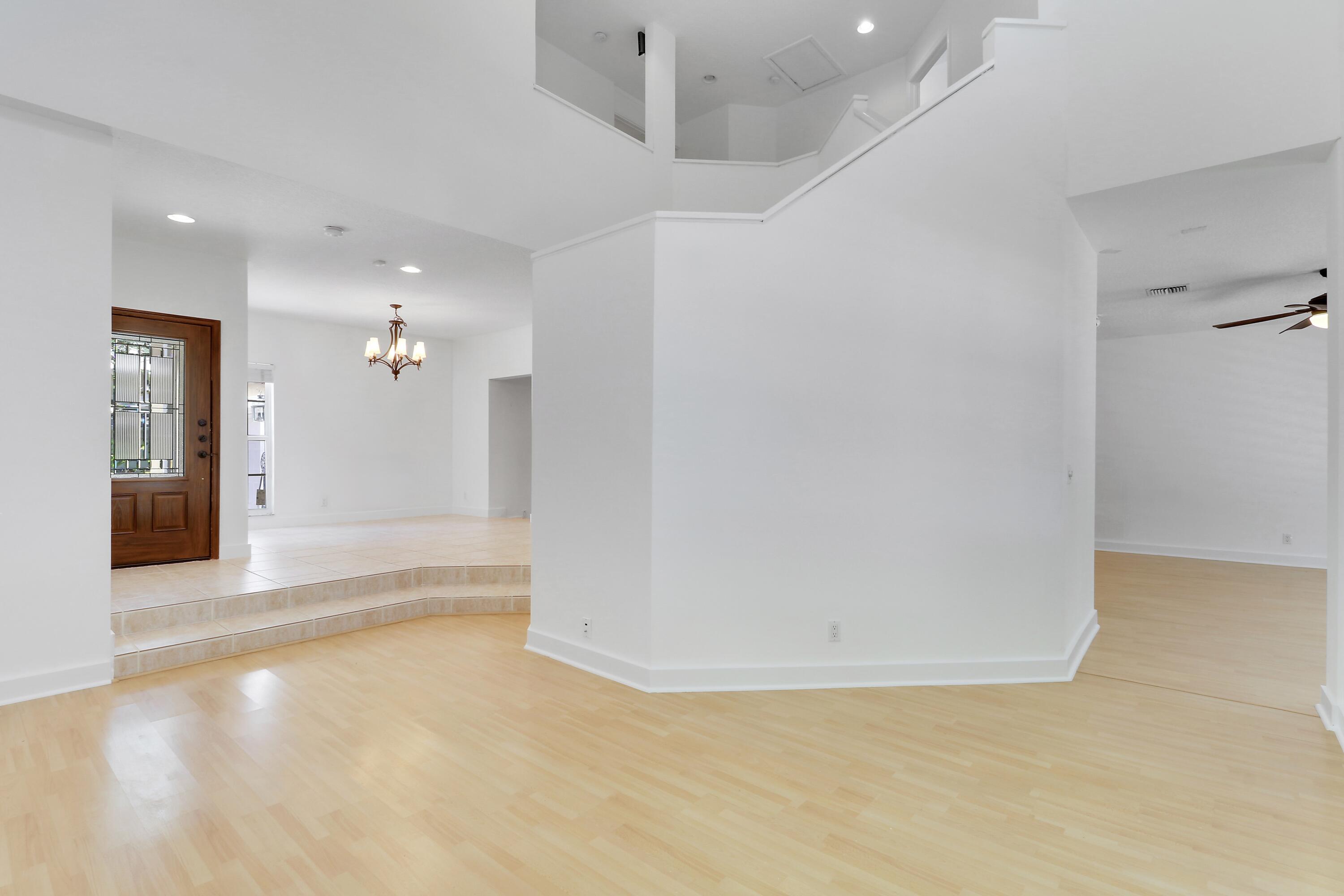 OAK HARBOUR 3 - Residential