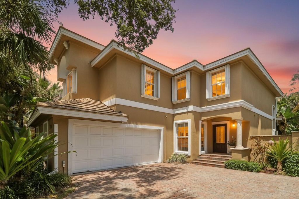 Photo of 12 Grand Bay Circle, Juno Beach, FL 33408 (MLS # B26029191)