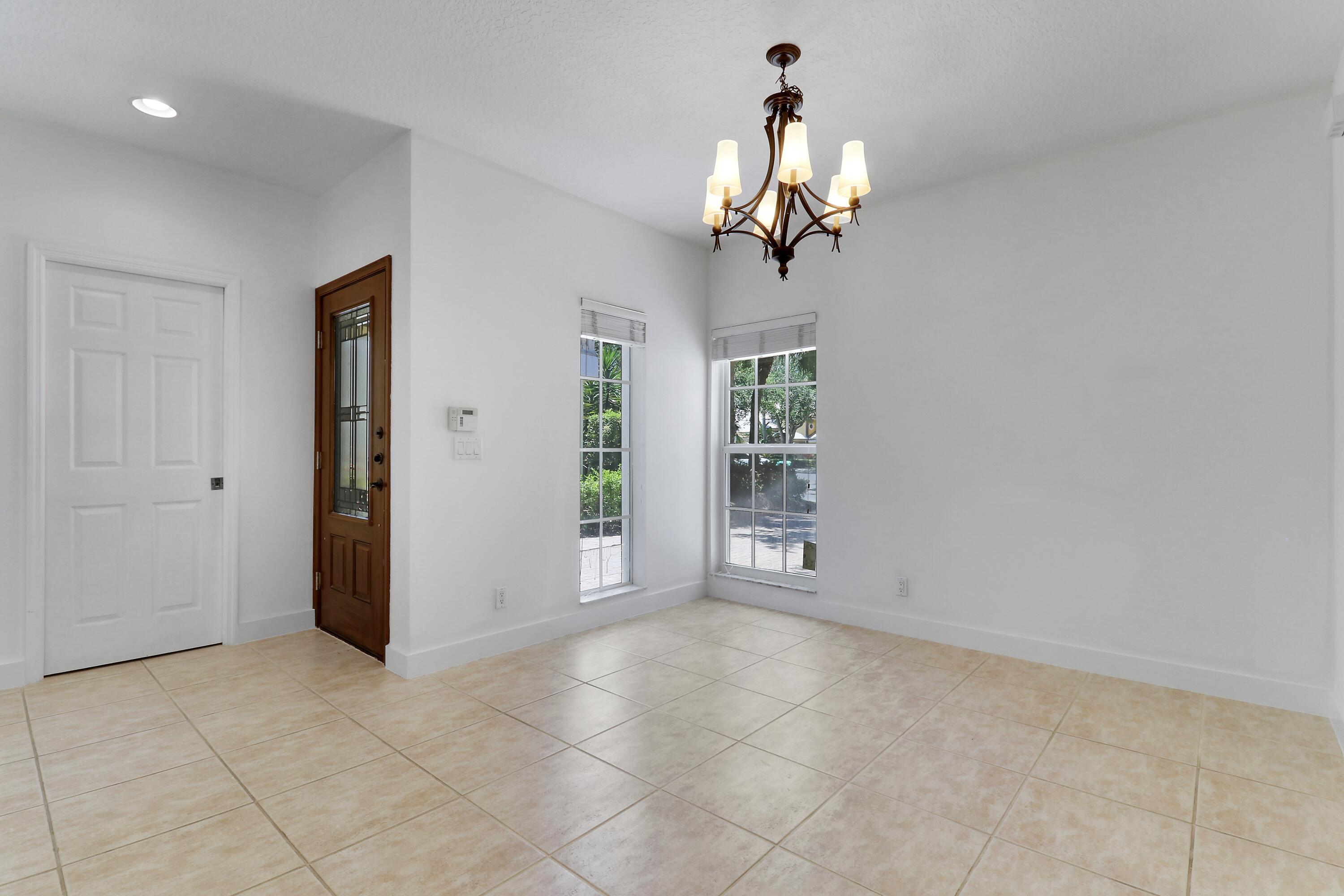 OAK HARBOUR 3 - Residential