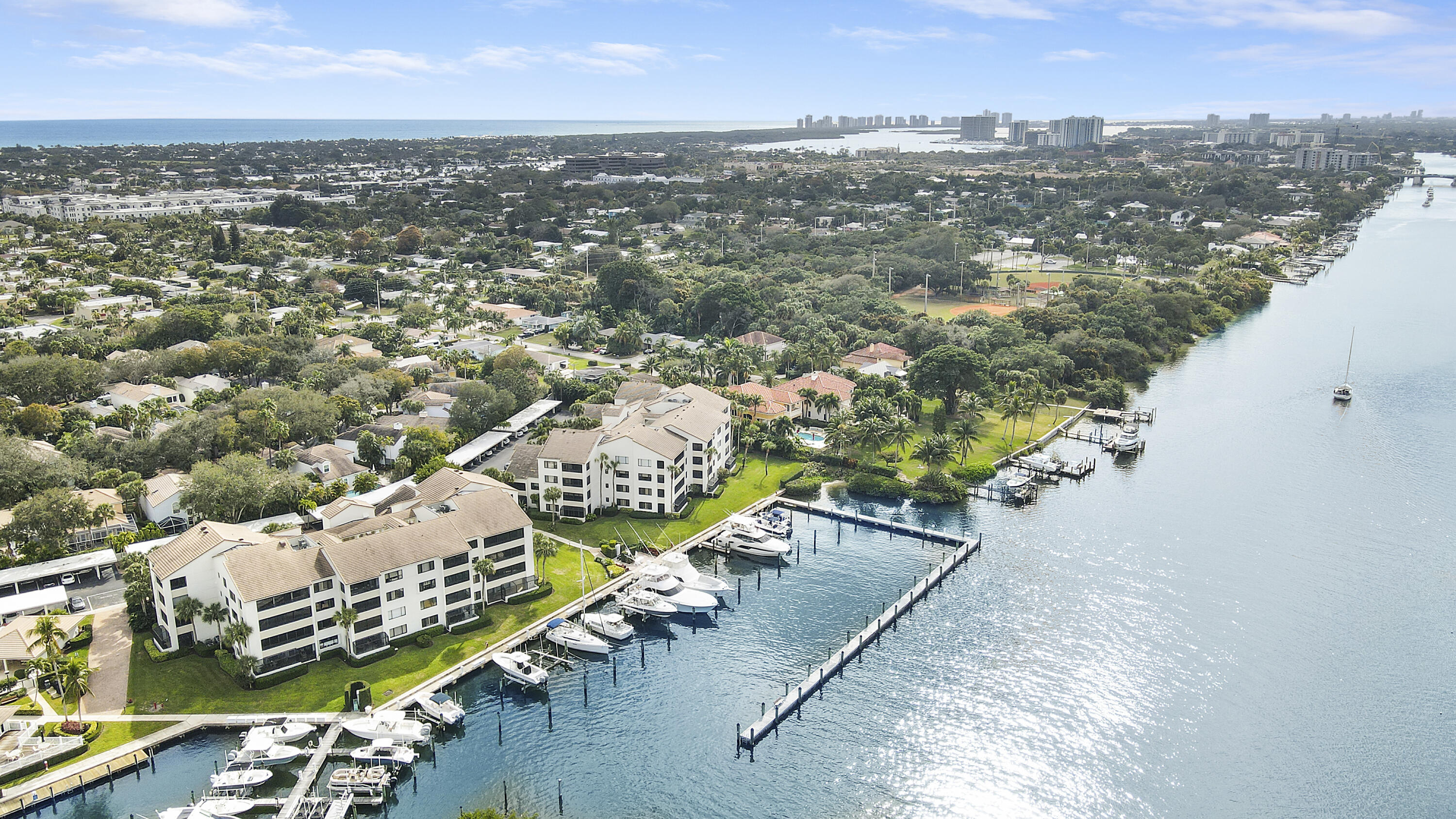 12 Grand Bay Circle