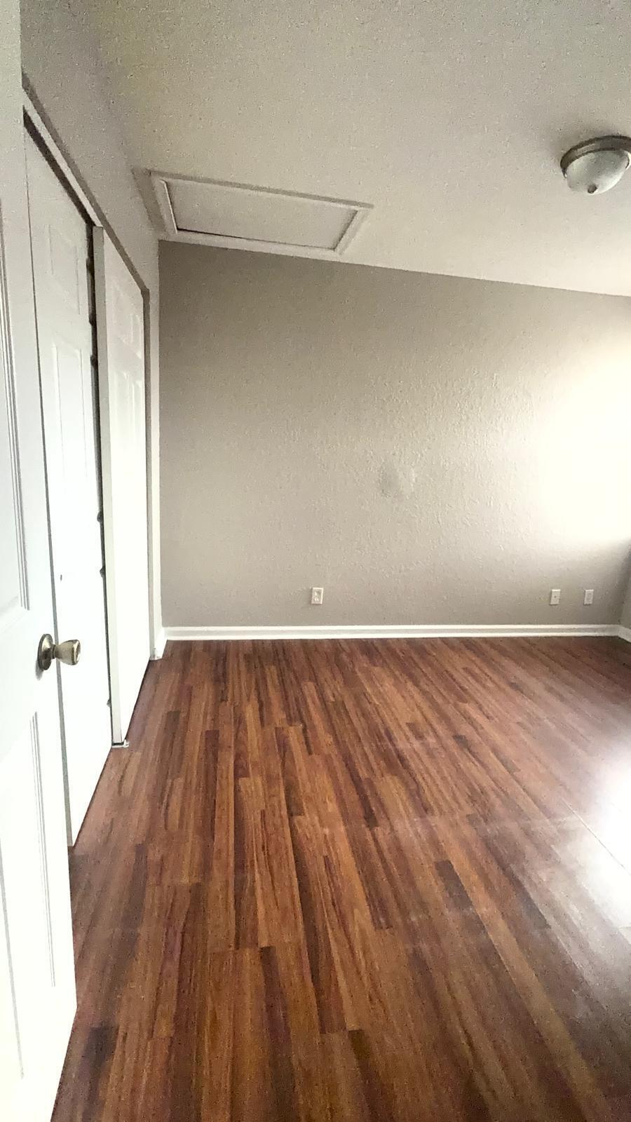 SUMMIT LAKE - Residential