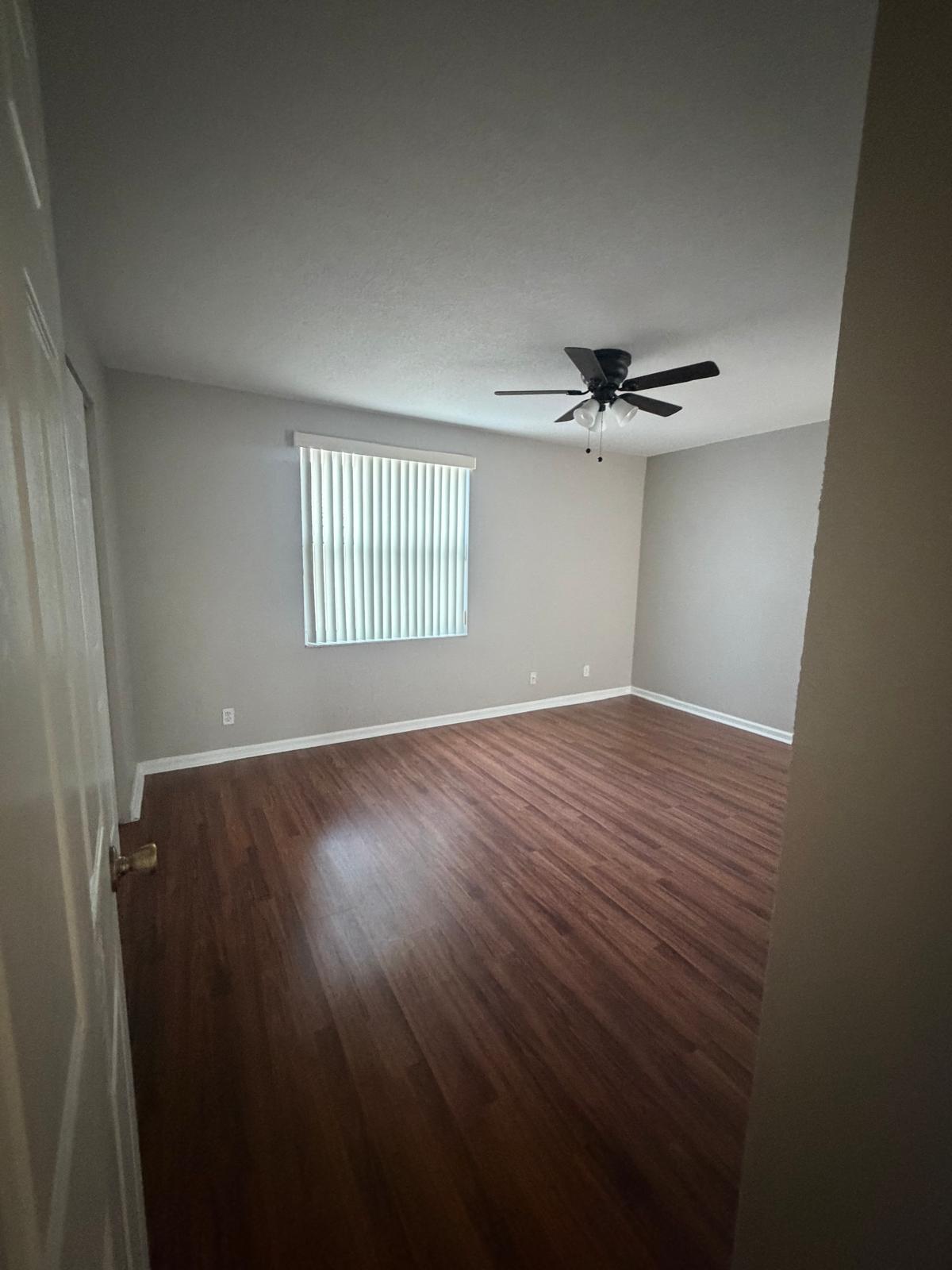 SUMMIT LAKE - Residential