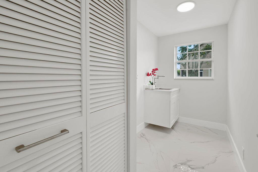 EMERALD FOREST OF WELLINGTON - Residential