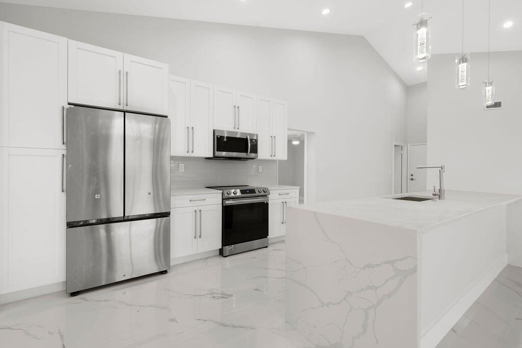 EMERALD FOREST OF WELLINGTON - Residential