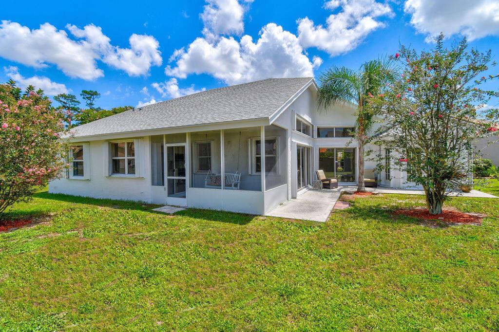 EMERALD FOREST OF WELLINGTON - Residential
