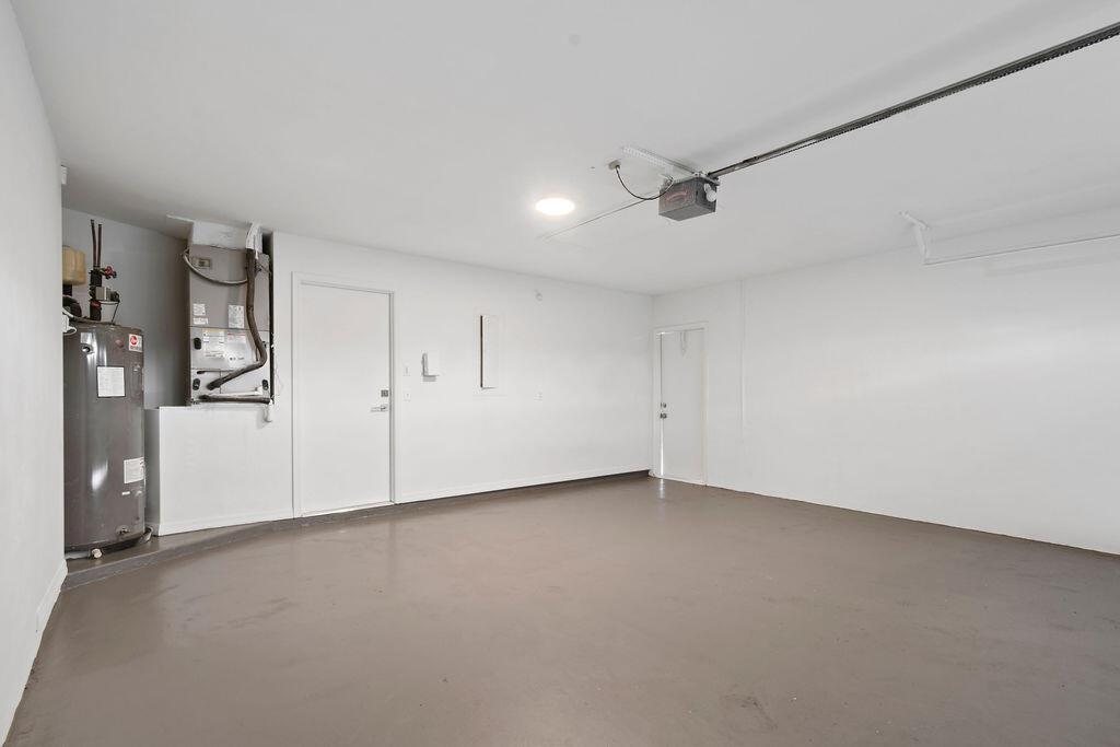 EMERALD FOREST OF WELLINGTON - Residential