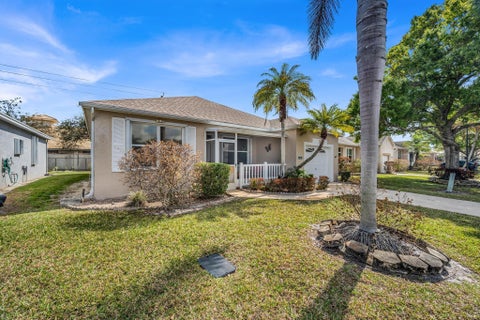 Tiny photo for 533 NW Portofino Lane, Port Saint Lucie, FL 34986 (MLS # B26088661)