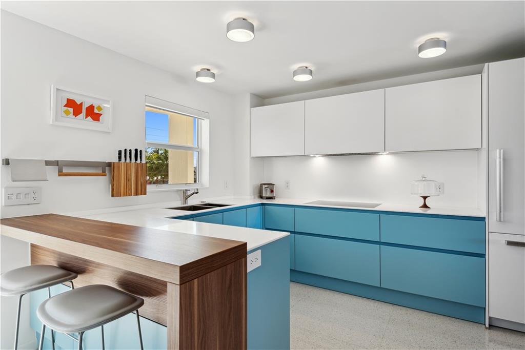 The Versailles - Residential