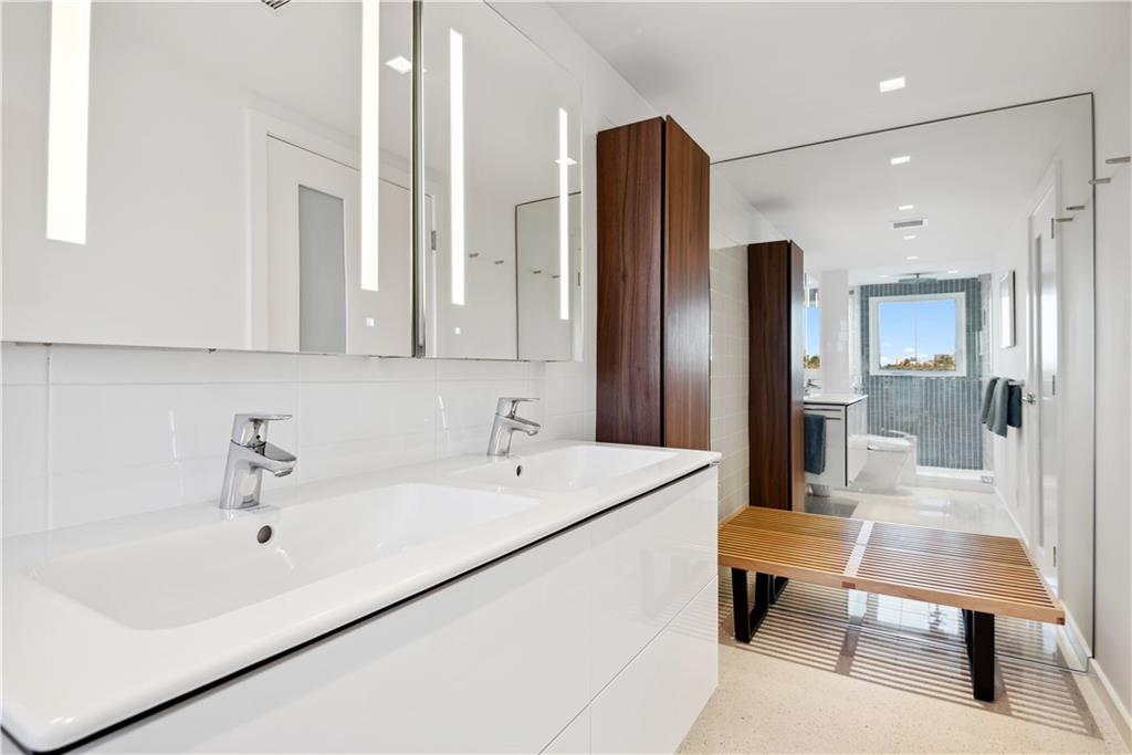 The Versailles - Residential