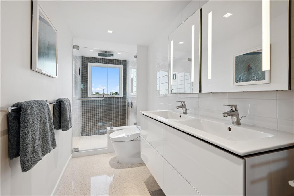 The Versailles - Residential