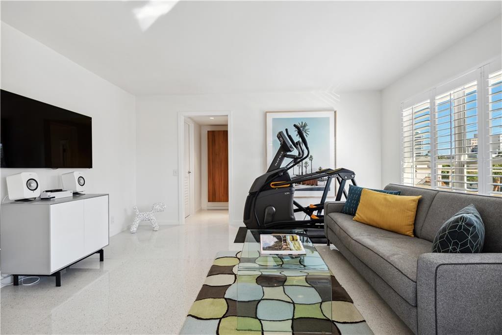 The Versailles - Residential