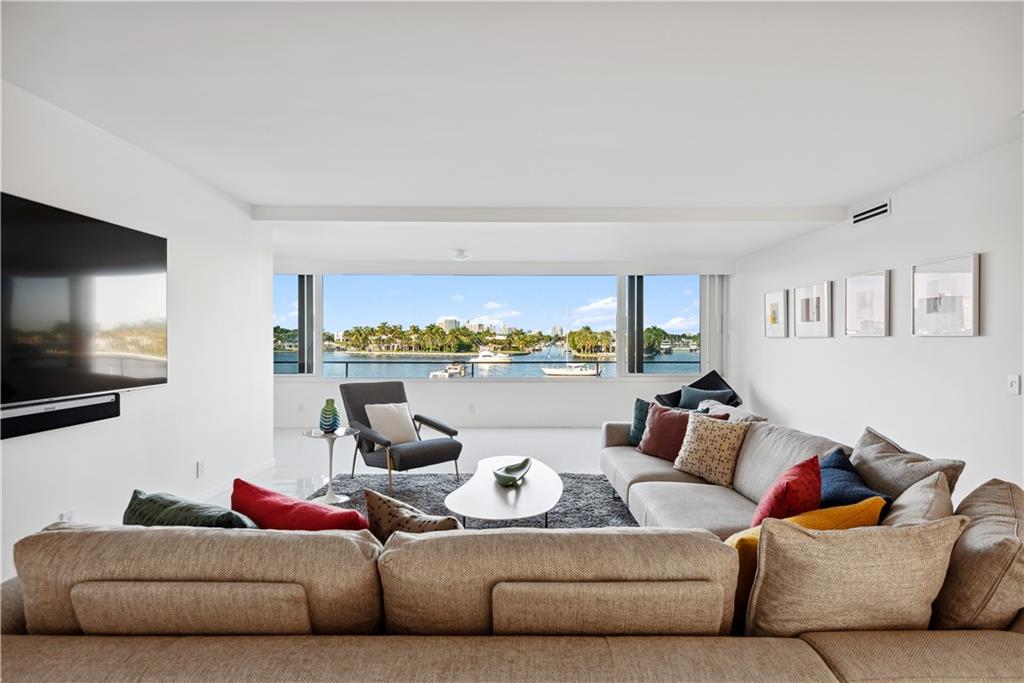 The Versailles - Residential