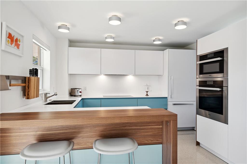 The Versailles - Residential