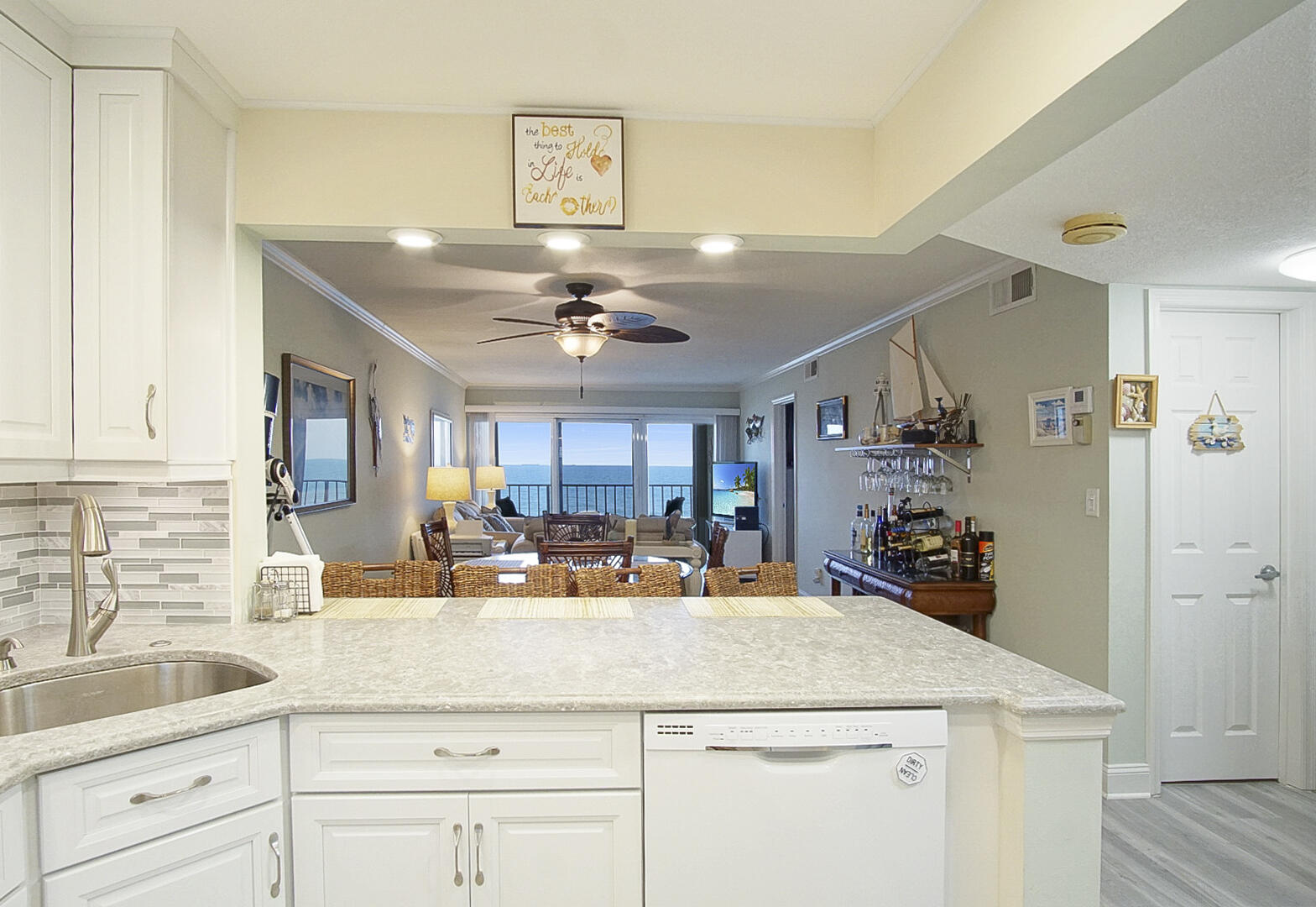 OCEANRISE CONDOMINIUM - Residential