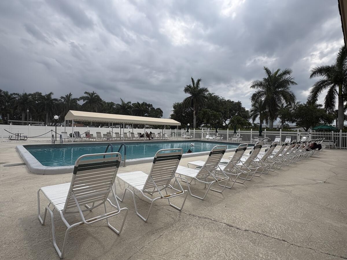PINES OF DELRAY NORTH CONDO - Residential Lease