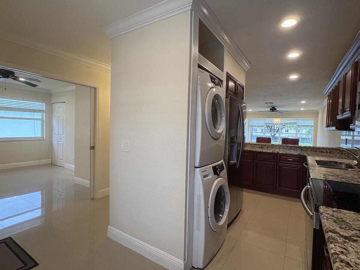 PINES OF DELRAY NORTH CONDO - Residential Lease