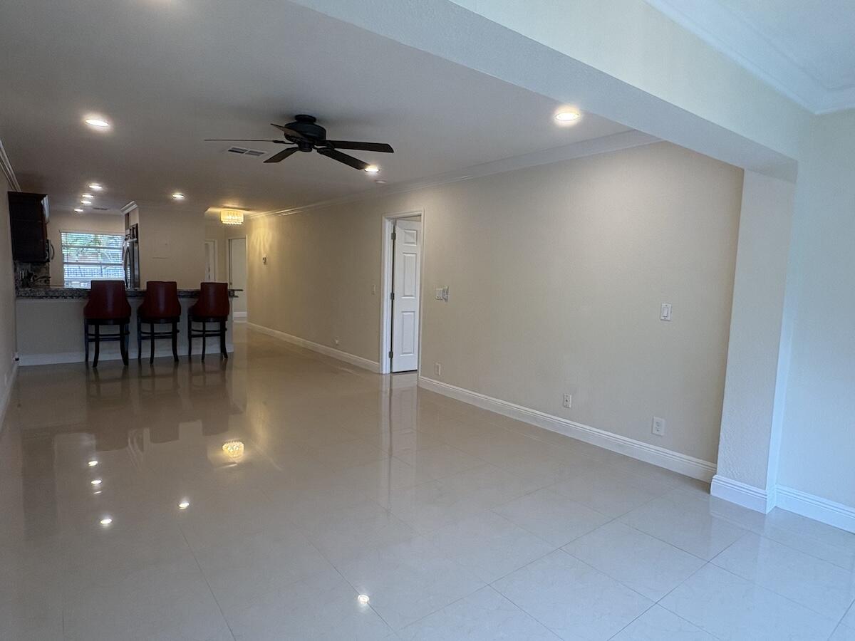PINES OF DELRAY NORTH CONDO - Residential Lease