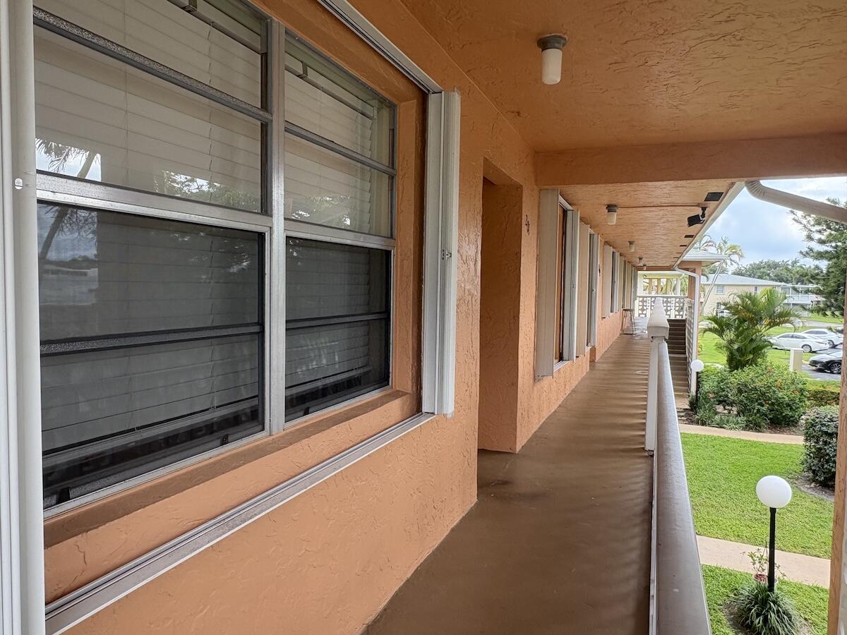 PINES OF DELRAY NORTH CONDO - Residential Lease