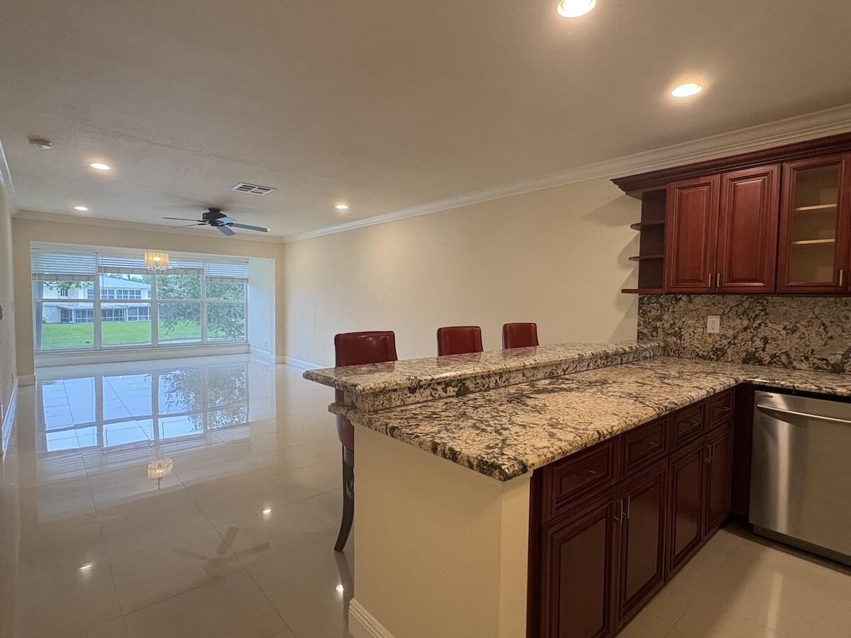 PINES OF DELRAY NORTH CONDO - Residential Lease
