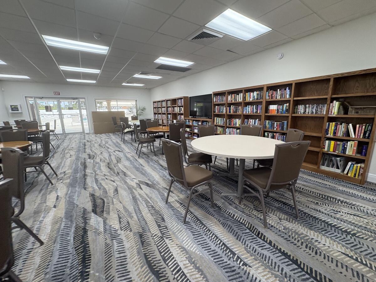 PINES OF DELRAY NORTH CONDO - Residential Lease