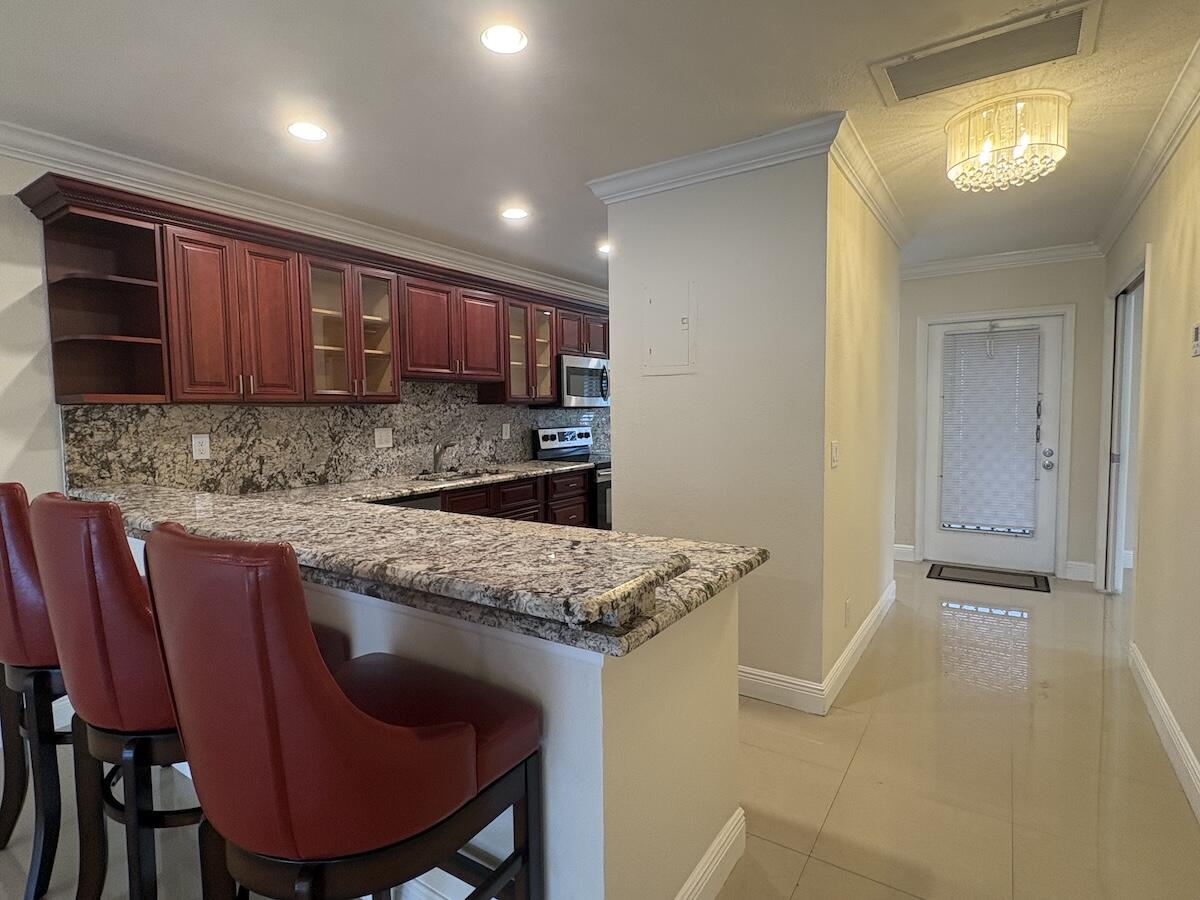 PINES OF DELRAY NORTH CONDO - Residential Lease