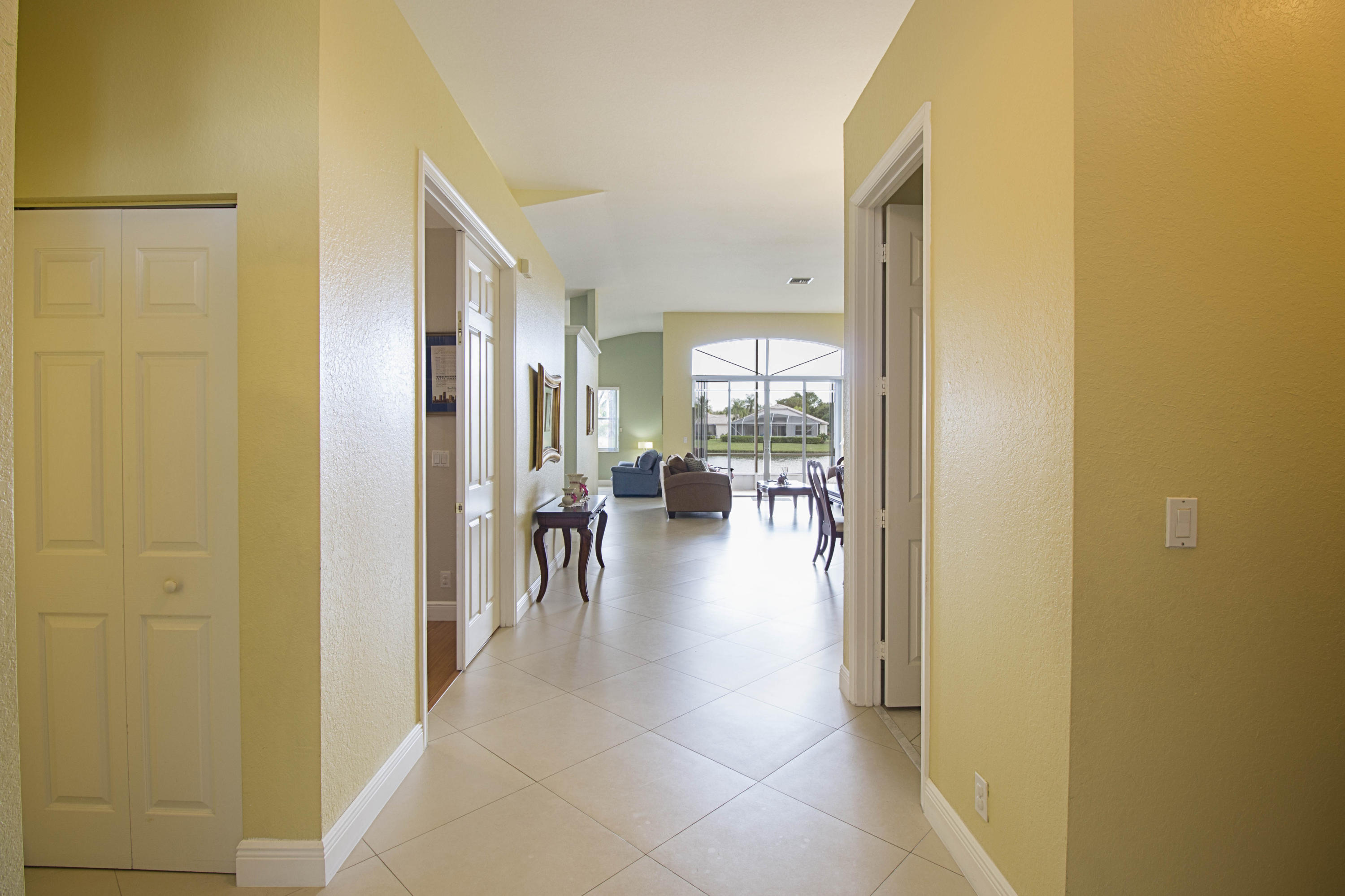 REGENCY LAKE AT COCONUT CREEK - Residential