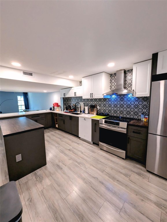 COURTS OF INVERARY - Residential