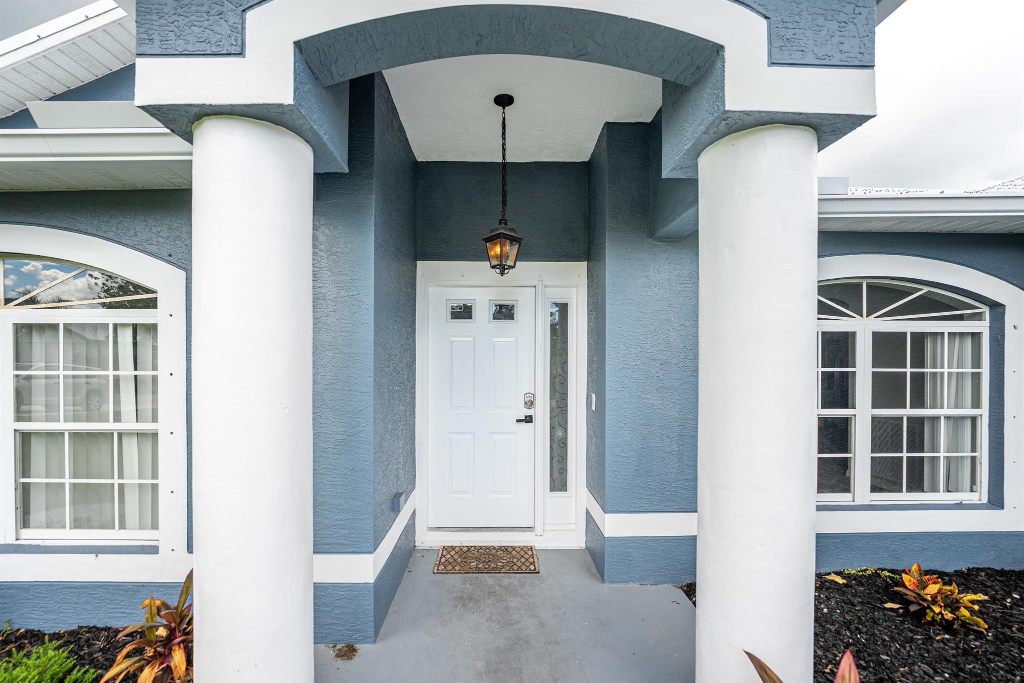 2014 SW Trenton Lane