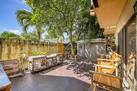 Townhouse in Palm Springs FL 152 Woodland Road Rd 22.jpg