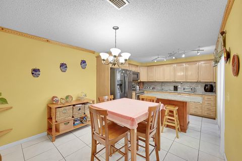 Townhouse in Palm Springs FL 152 Woodland Road Rd 6.jpg