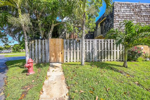 Townhouse in Palm Springs FL 152 Woodland Road Rd 2.jpg