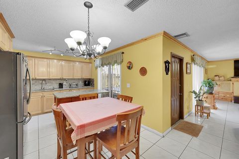 Townhouse in Palm Springs FL 152 Woodland Road Rd 7.jpg